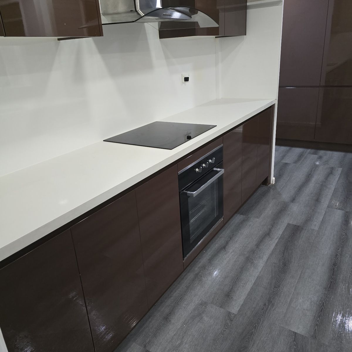 Cleaned room finished by Lavish Property Cleaning, photo 6