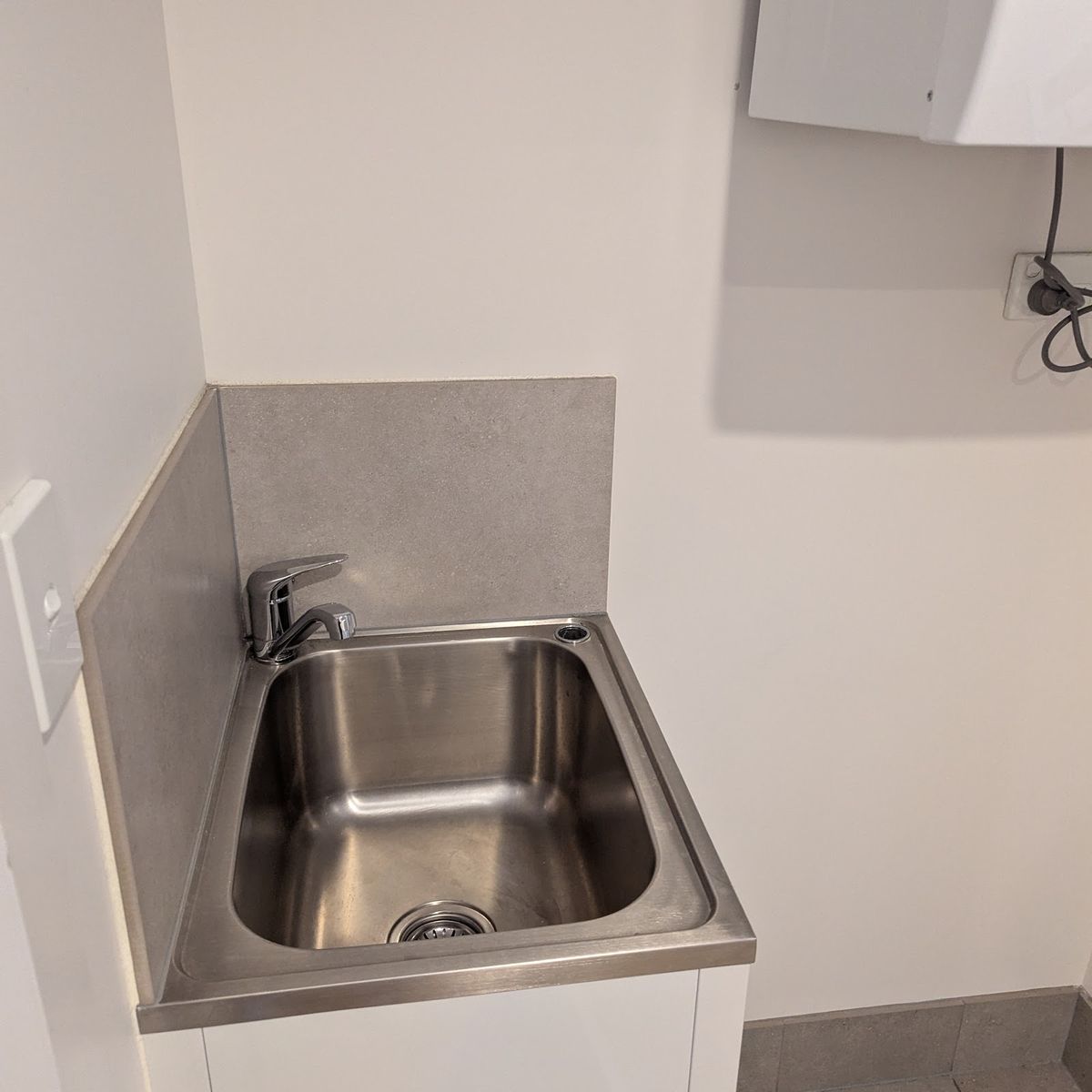 Kitchen, bathroom or living area cleaned by Lavish Property Cleaning, photo 26
