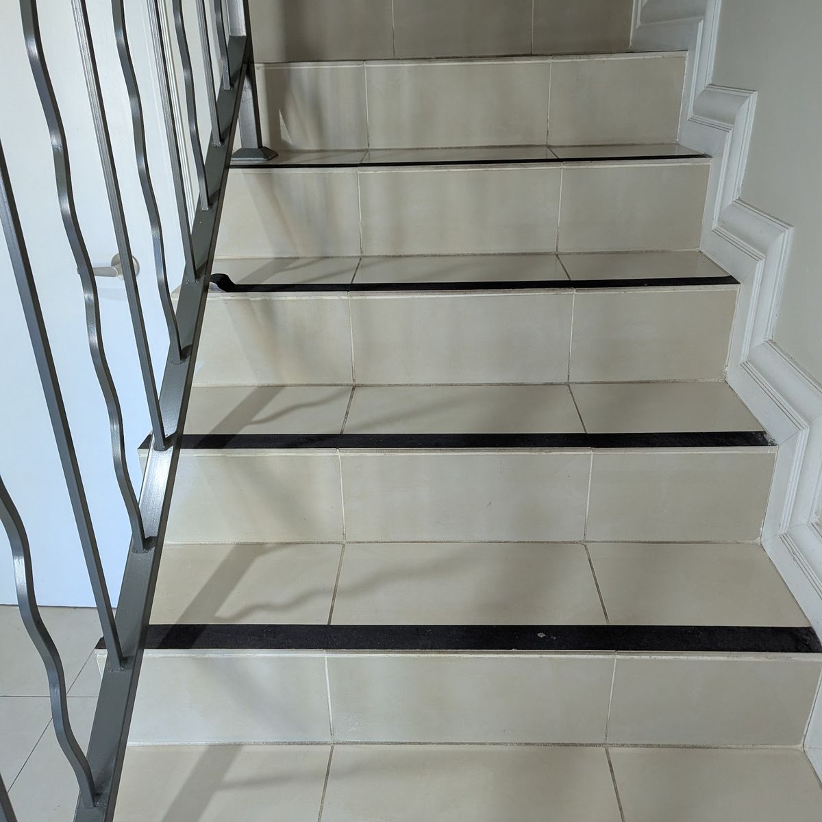 Kitchen, bathroom or living area cleaned by Lavish Property Cleaning, photo 29